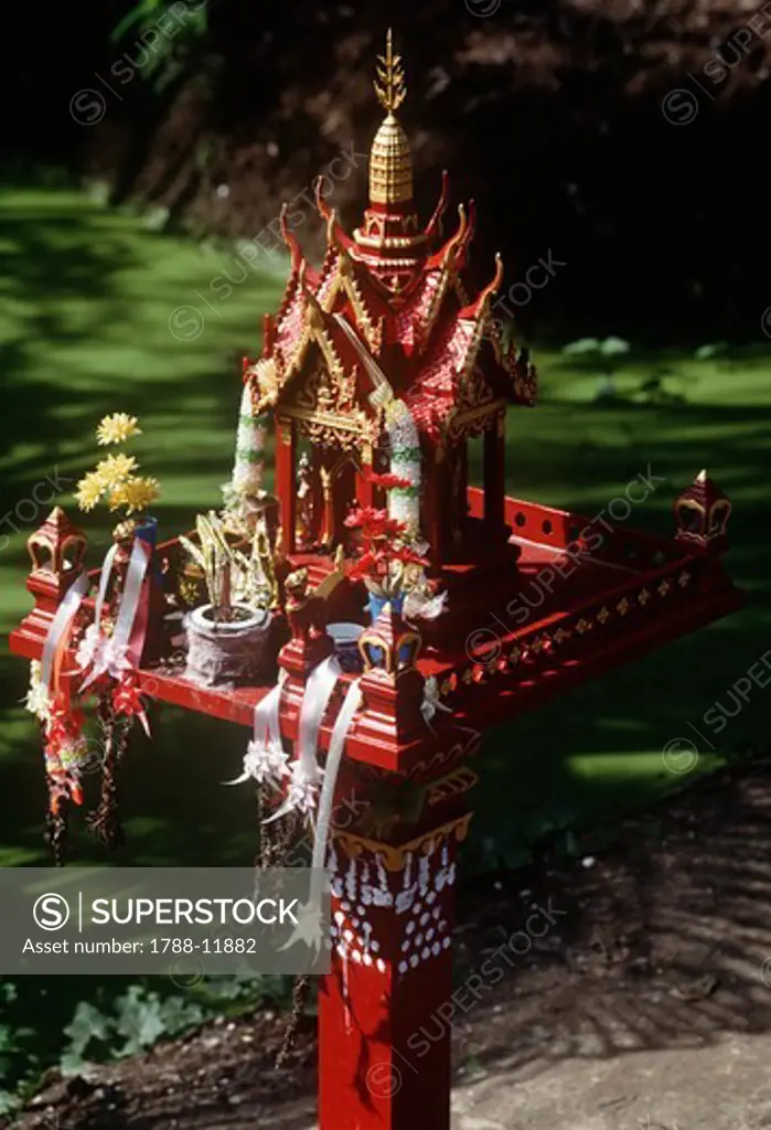 Thailand, Ratchaburi, Votive Temples