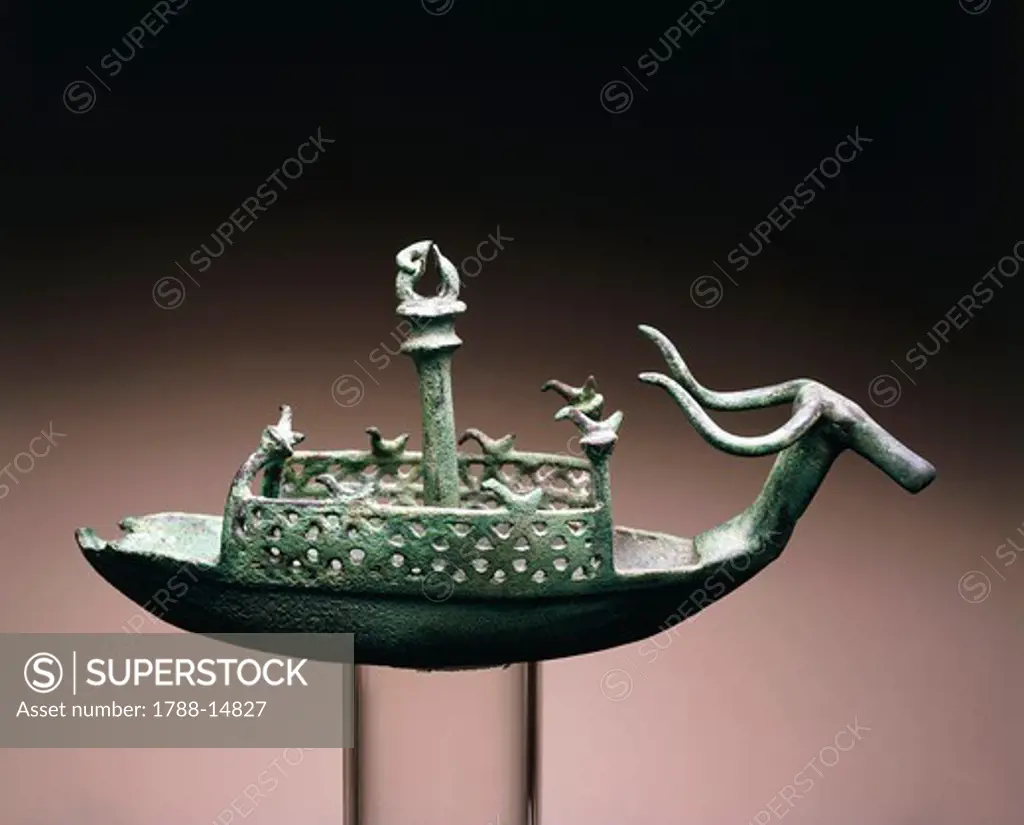 Bronze votive boat
