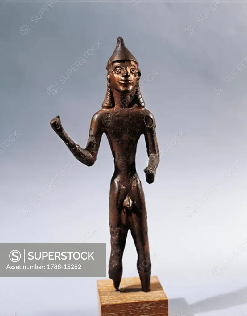 Bronze statue of warrior