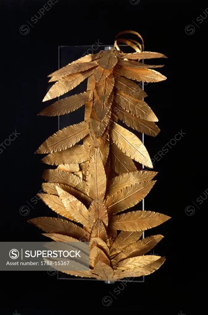 Gold crown designed in form of laurel leaves from Vulci, Montalto di Castro, Viterbo, circa 350 b.c.