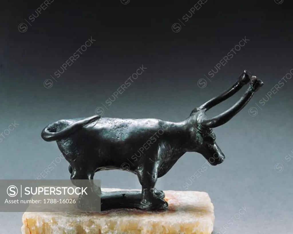 Nuraghic civilization, bronze statue of bull, from Sardinia, Italy