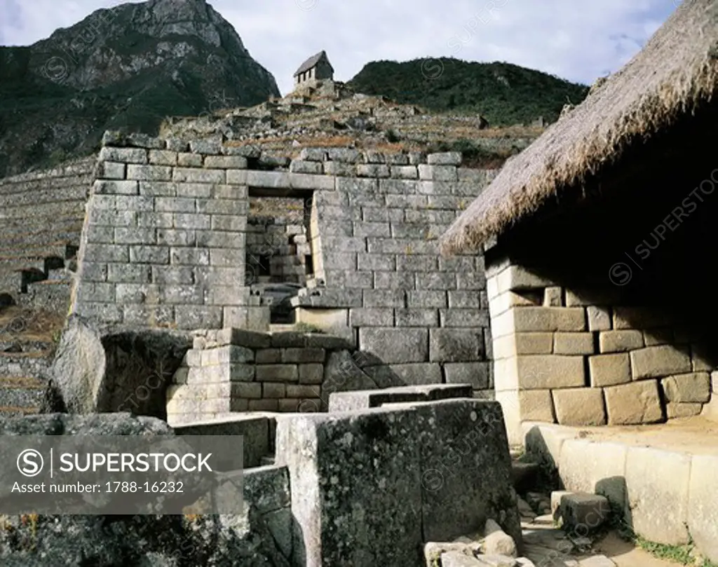 Peru, Urubamba Valley, Inca civilization, Machu Picchu, Tower, thatched house and fountains