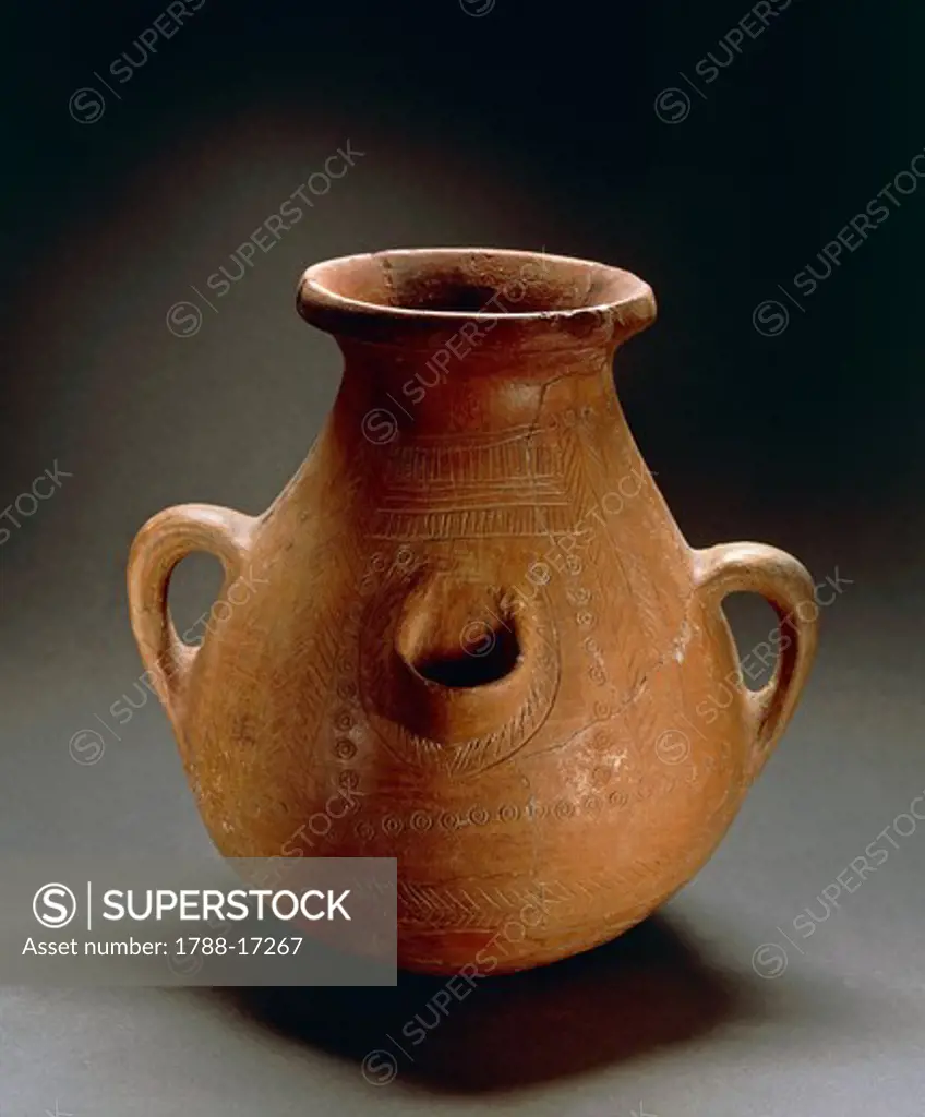 Pear-shaped jug with decorations