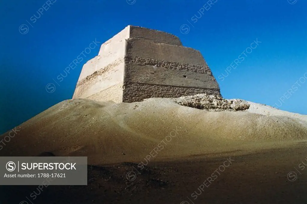 Egypt, Meidum, Pyramid of Snefru
