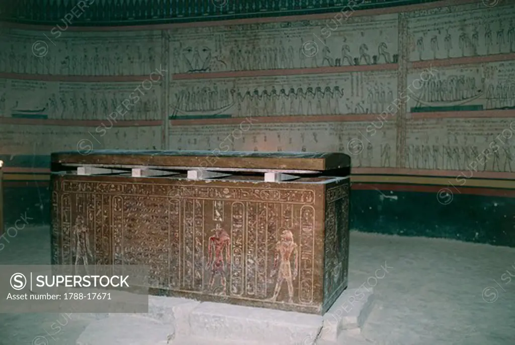 Egypt, Luxor, Valley of the Kings, Tomb of Thutmose III, interior burial chamber and sarcophagus