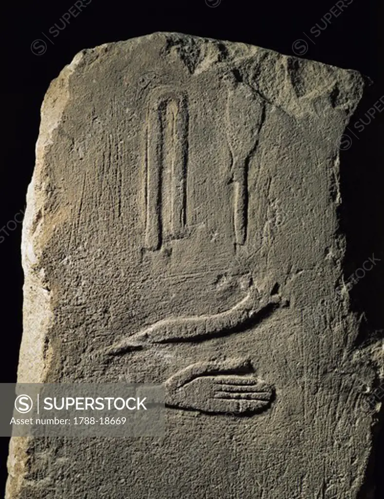 Egypt, Abydos, The birth of writing, Thinite stele depicting four hyeroglyphs: hand, snake, folded cloth and tool