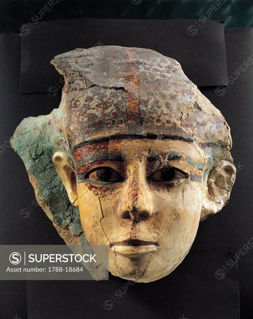 Egypt, Mirgissa, Painted stucco sarcophagus mask