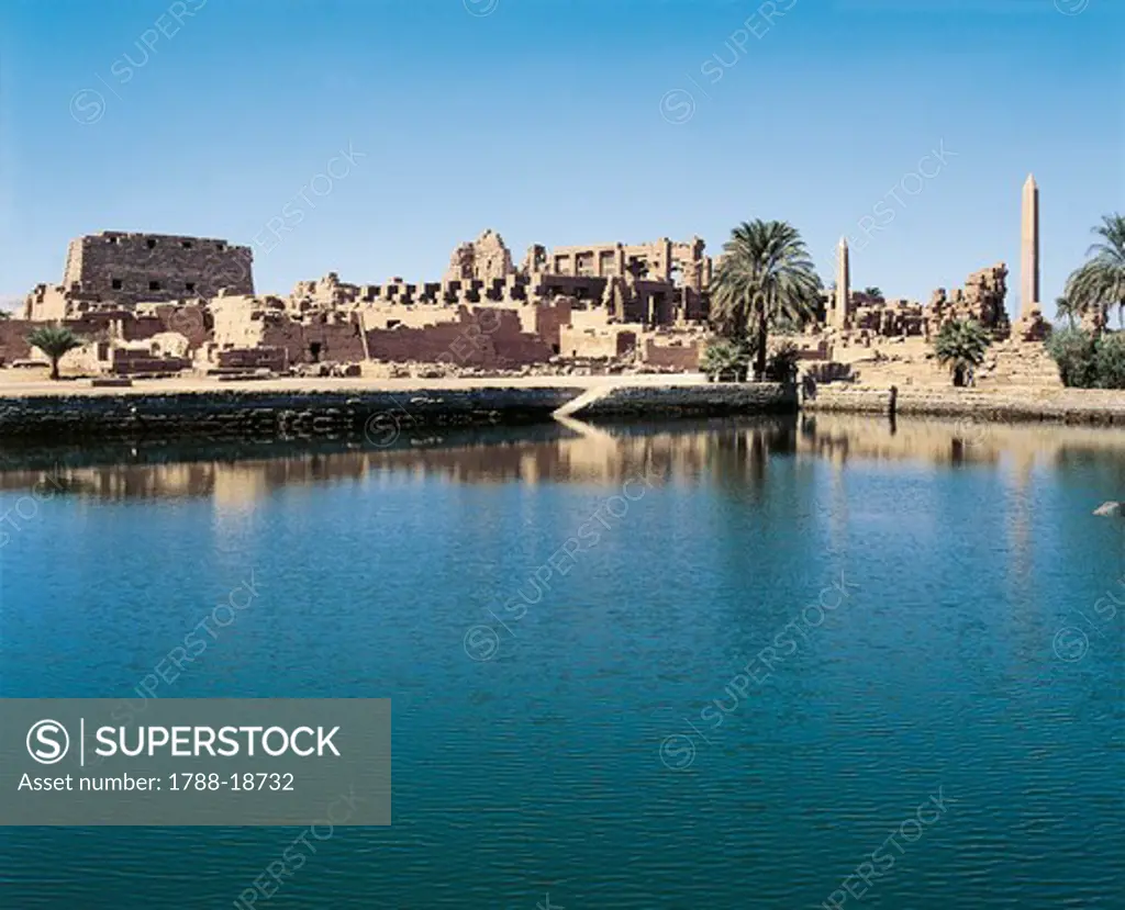 Egypt, Ancient Thebes, Luxor, Karnak, Temple of Amon and Sacred lake