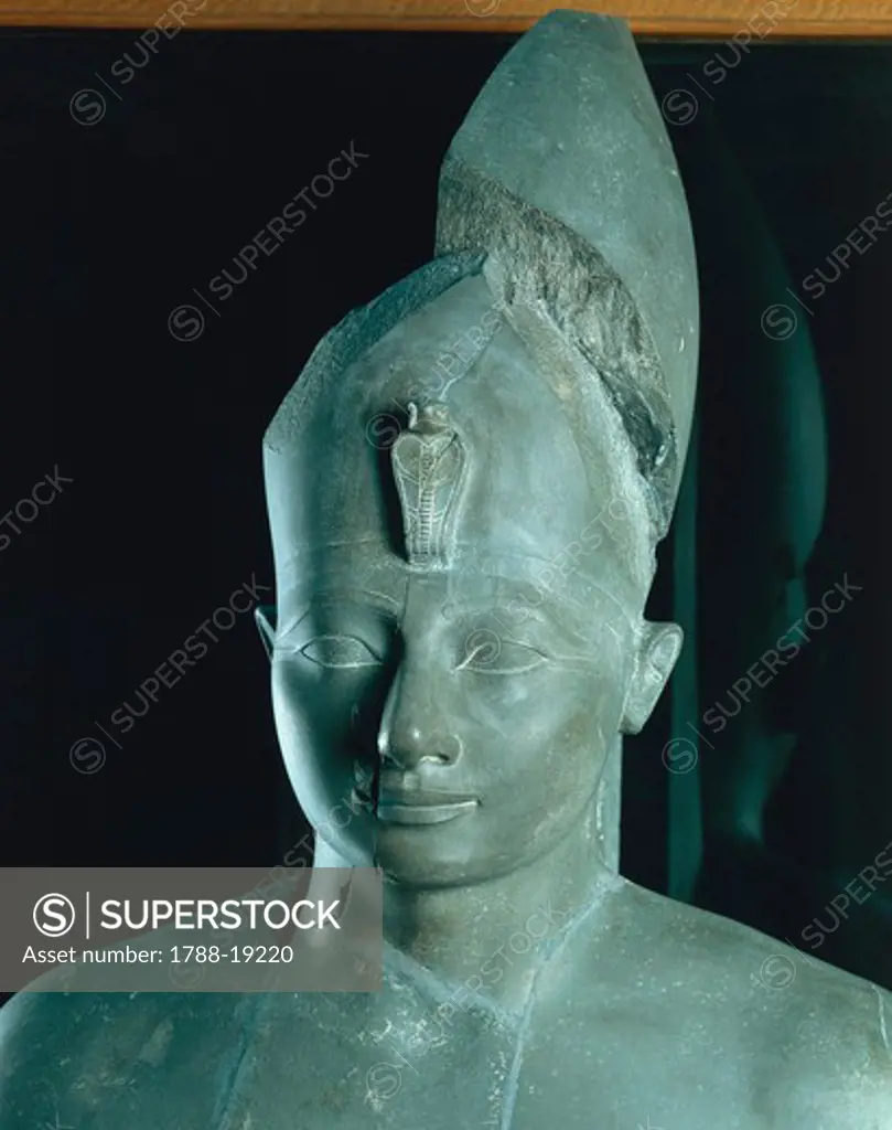 Schist statue of Thutmose III from Karnak, detail: head with Uraeus on forehead