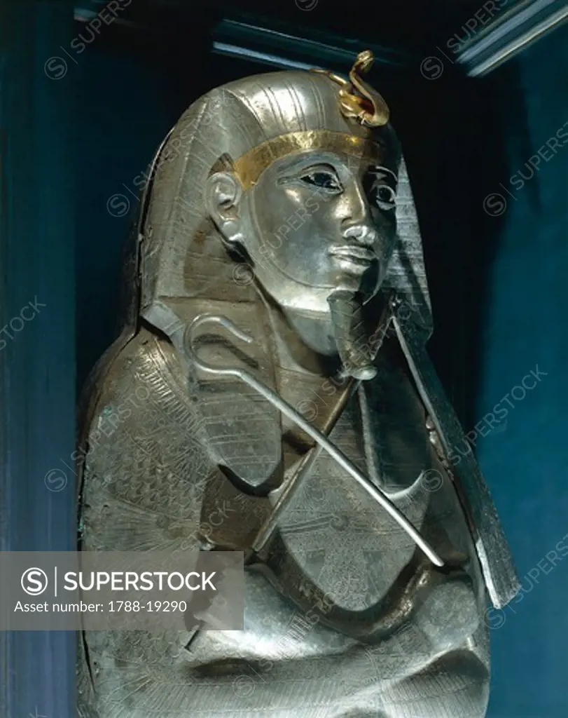 Sarcophagus, Treasure of Tanis, Psusennes I, founder of the Great Temple of Amun