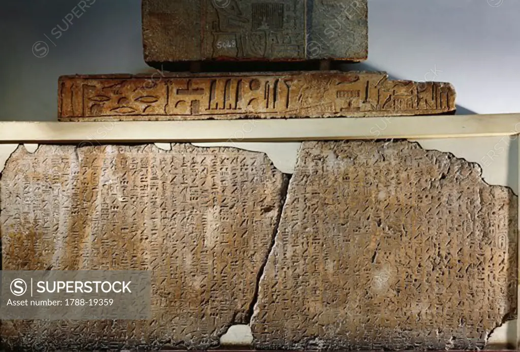 Inscription of Uni concerning expedition to find top of pyramid of Merenre Nemtyemsaf