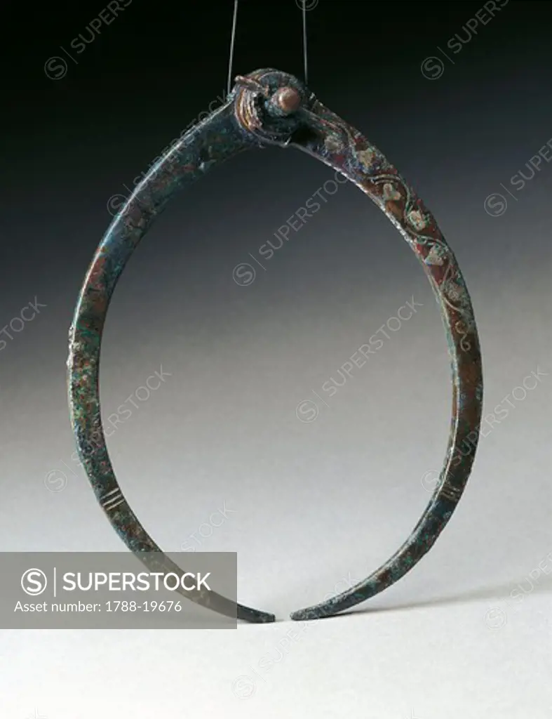 Bronze caliper with engraved heart-shaped leaves decoration, from Pompei