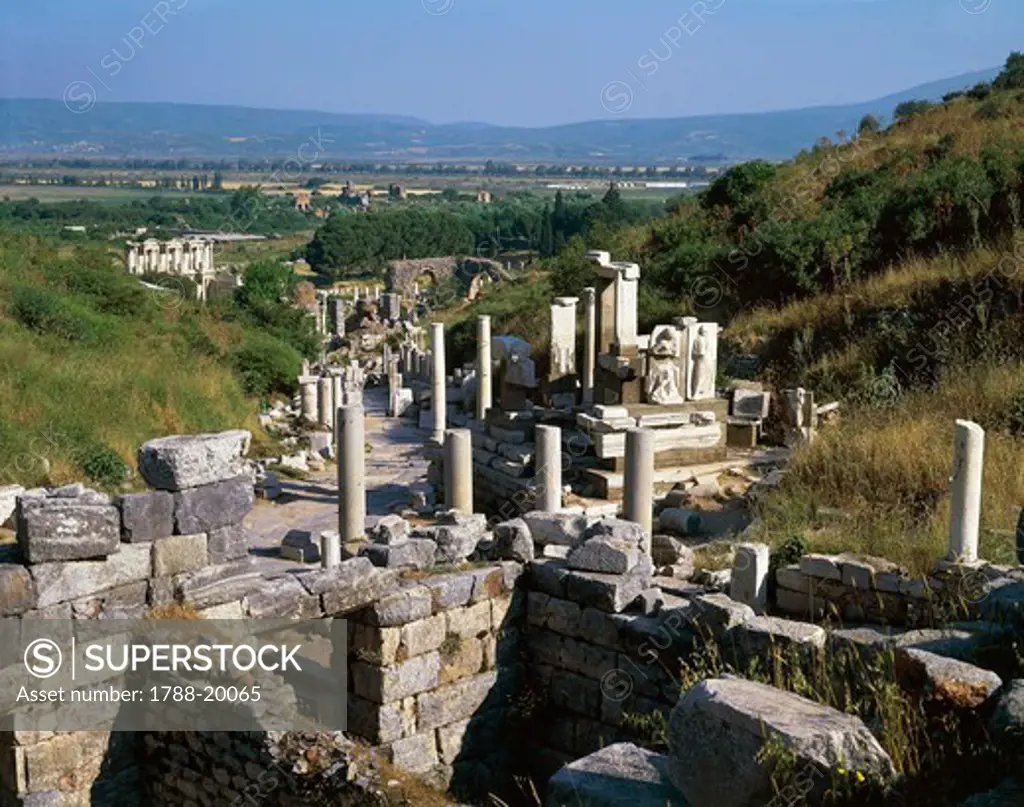 Turkey, Ancient Ephesus, View of Curetes Way from Greek city hall 'prytaneum'