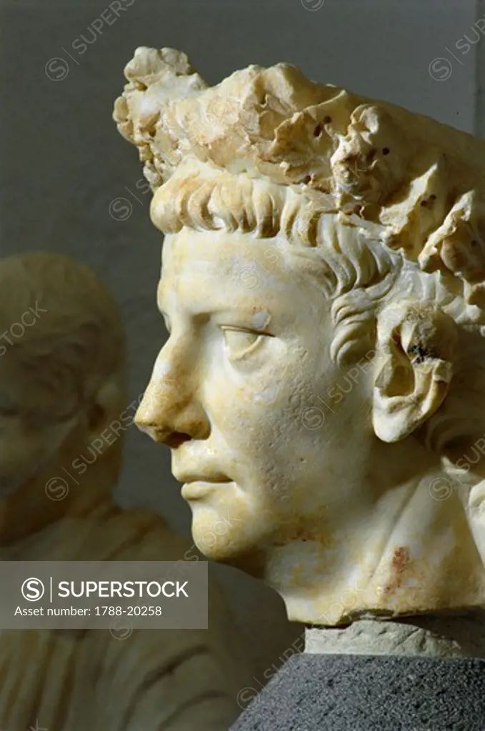 Roman civilization, Marble head of Claudius wearing civic crown of oak leaves from Roselle, Augusteum, Tuscany region, Italy, detail, 1st century a.d.