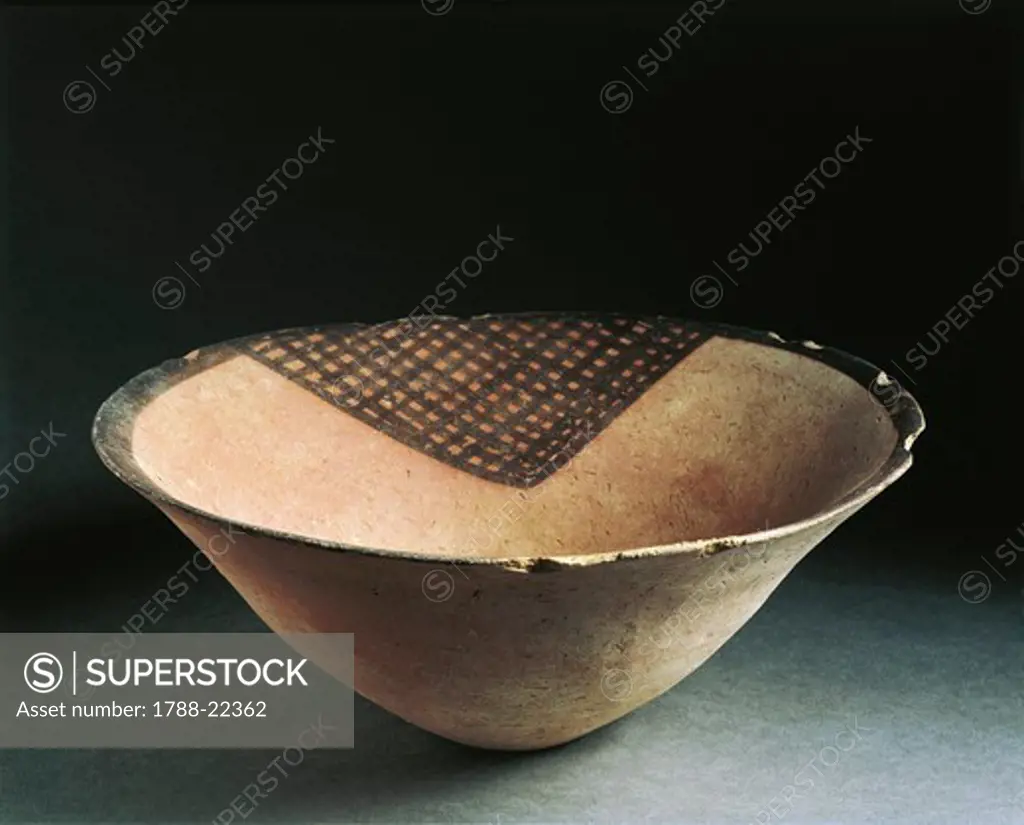 Iraq, Ceramic bowl from Tell Hassan