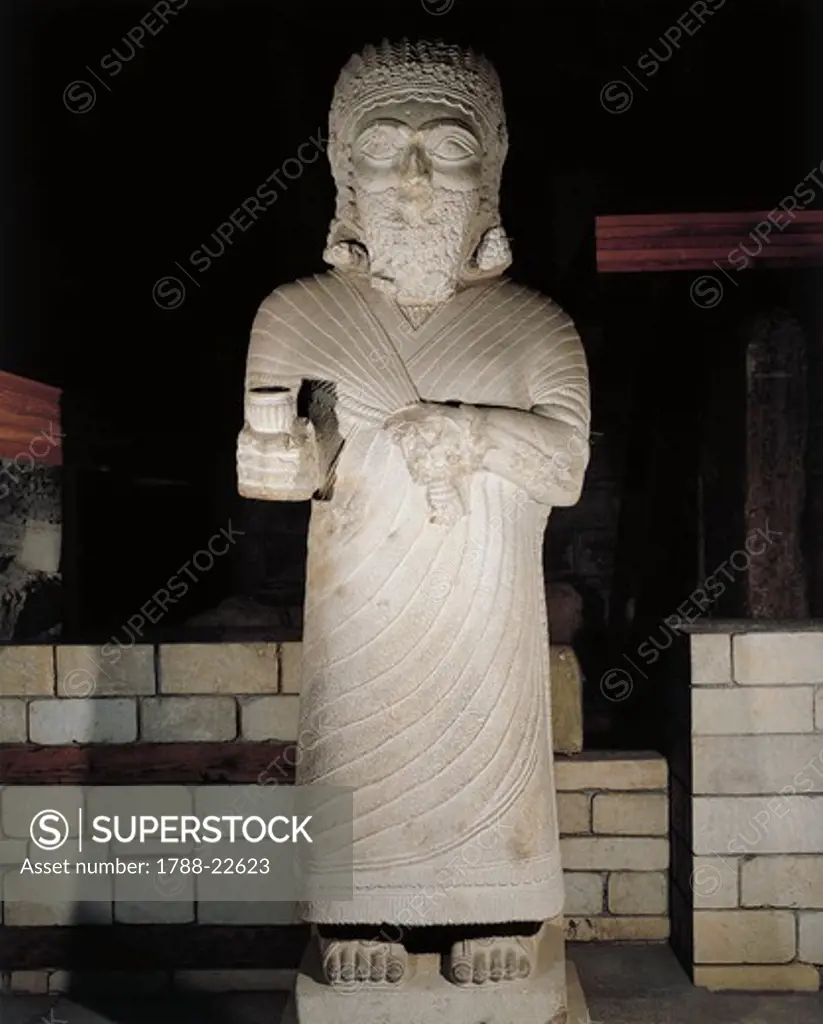 Turkey, Malatya, Monumental statue representing King Tarhunza of Milid, limestone