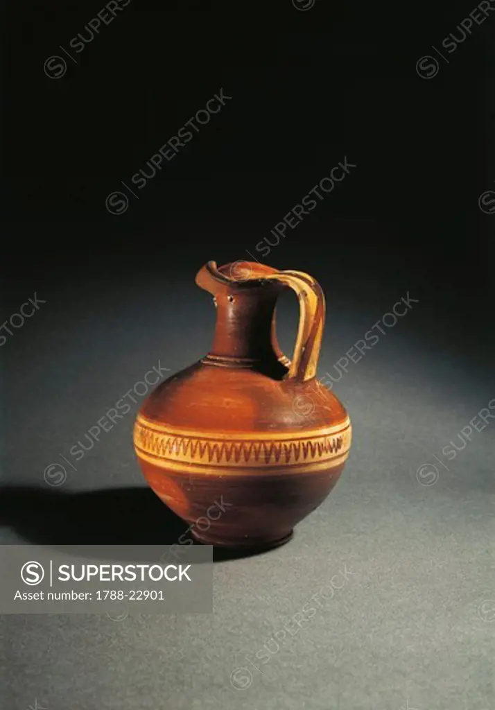 Greece, Athens, Protogeometric style. Oenochoe (or oinochoe, wine jug) with a clovered spout