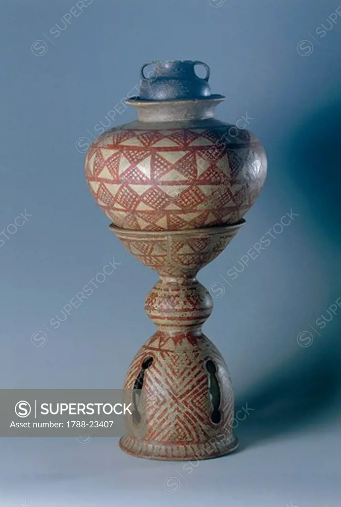 Italy, Civita Castellana, Falerii Veteres, Falisci tribe, Jar with stand and cup