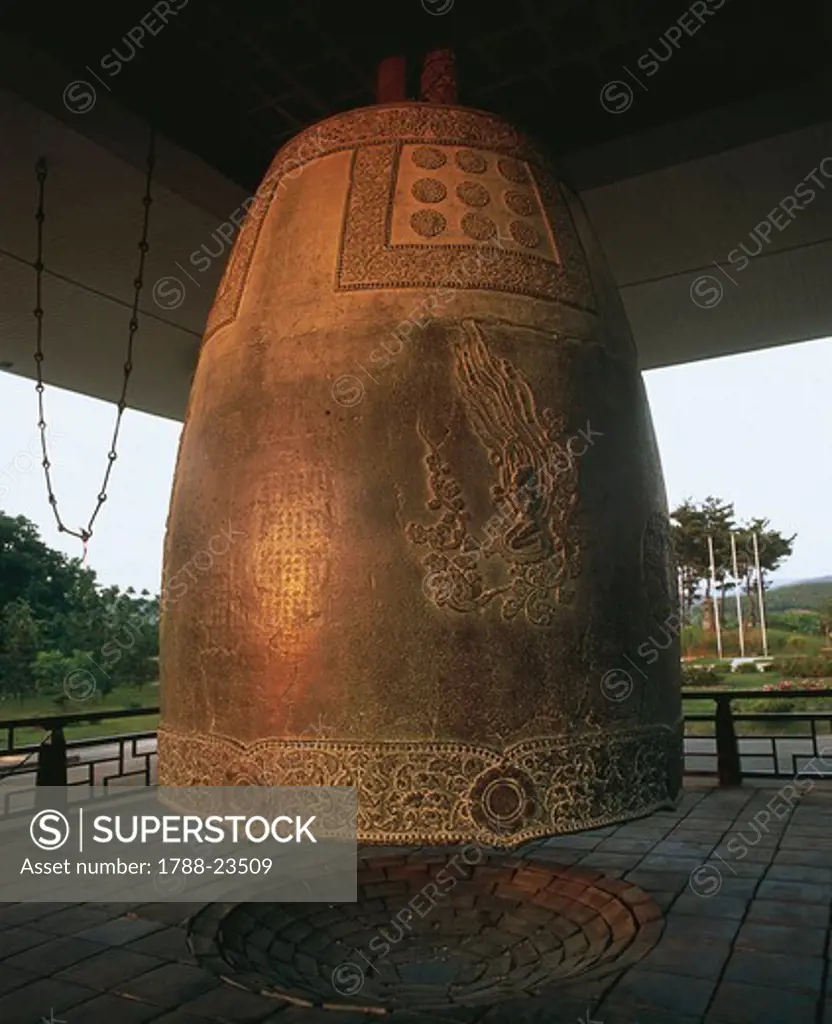 Korea, Bronze Sacred Bell of King Songdok, 771