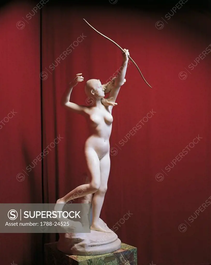 France, marble statuette of Diana