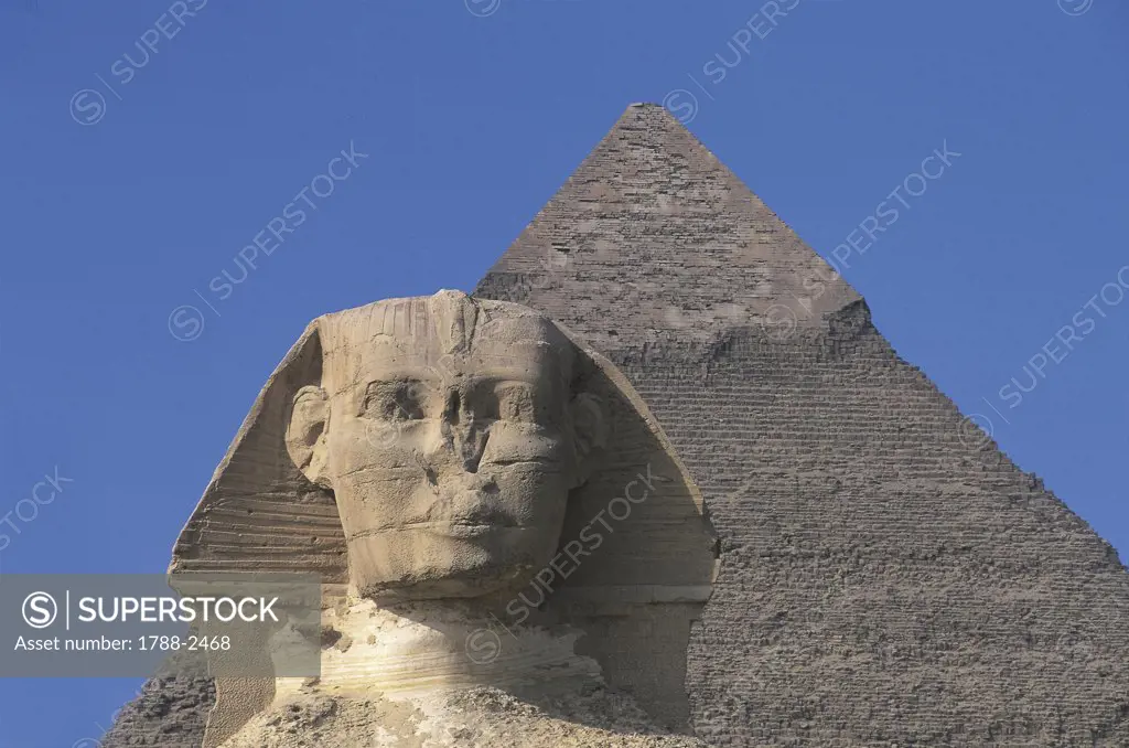 Egypt - Cairo - Ancient Memphis (UNESCO World Heritage List, 1979). Great Sphinx and pyramid of Chefren (greek: Khafre) at Giza