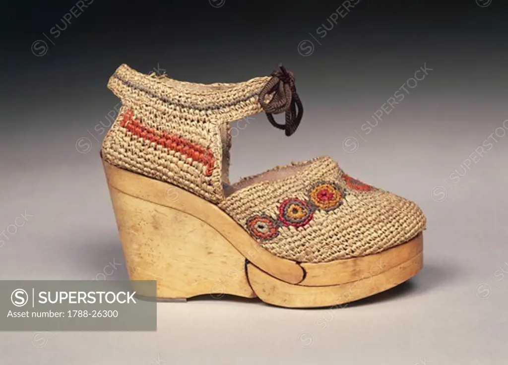 Fashion, 20th century. Shoe with cork sole in use in the 1940s.