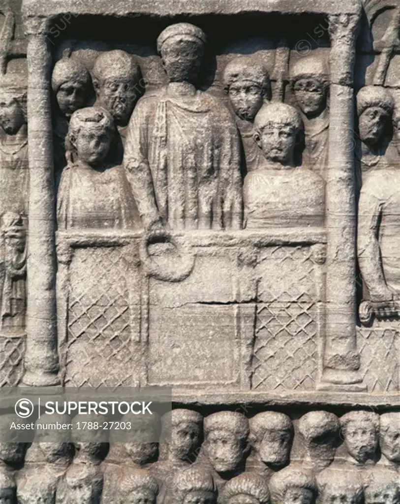 Byzantine art: Turkey - Istanbul - 4th century. The Hippodrome of Constantinople, bas-relief of the Obelisk of Theodosius. Detail representing the Roman Emperor Theodosius I among his court, awarding race winners