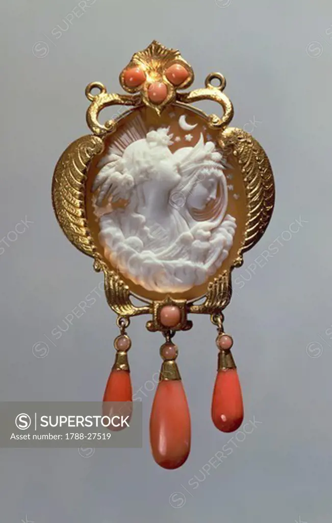 Goldsmith's art, Italy, 19th century. Cameo and corals pendant.