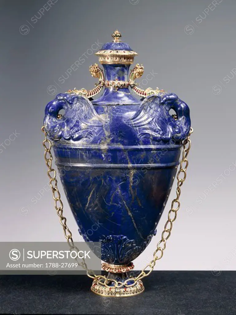 Goldsmith's art, Italy, 16th century. Bernardo Buontalenti (1531-1608), Jacques Bylivelt (1550-1603), Lapis lazuli flask with cover, gold chain and enamelled gold and gilded copper strips, 1583. Height cm. 40.5