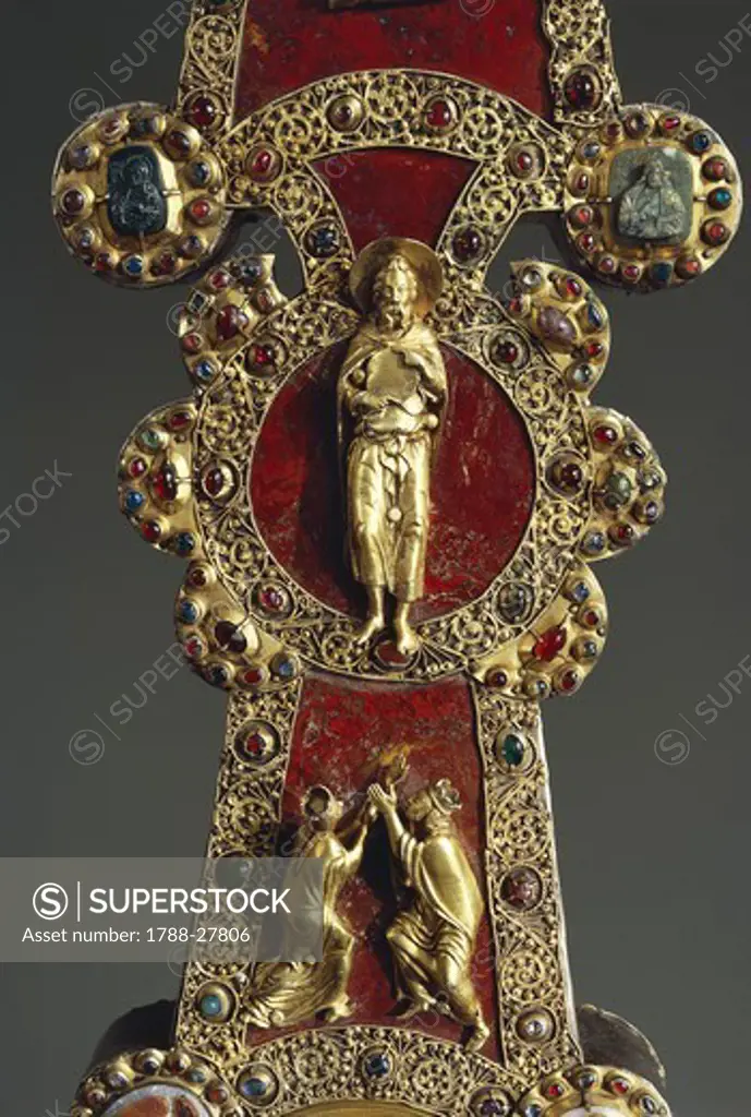 Goldsmith's art, 13th century. Processional cross in red jasper, gold and gems. Donated by Otto Visconti to Abbot Paolo da Besana, 1296. Front side. Detail: Saint John the Baptist.