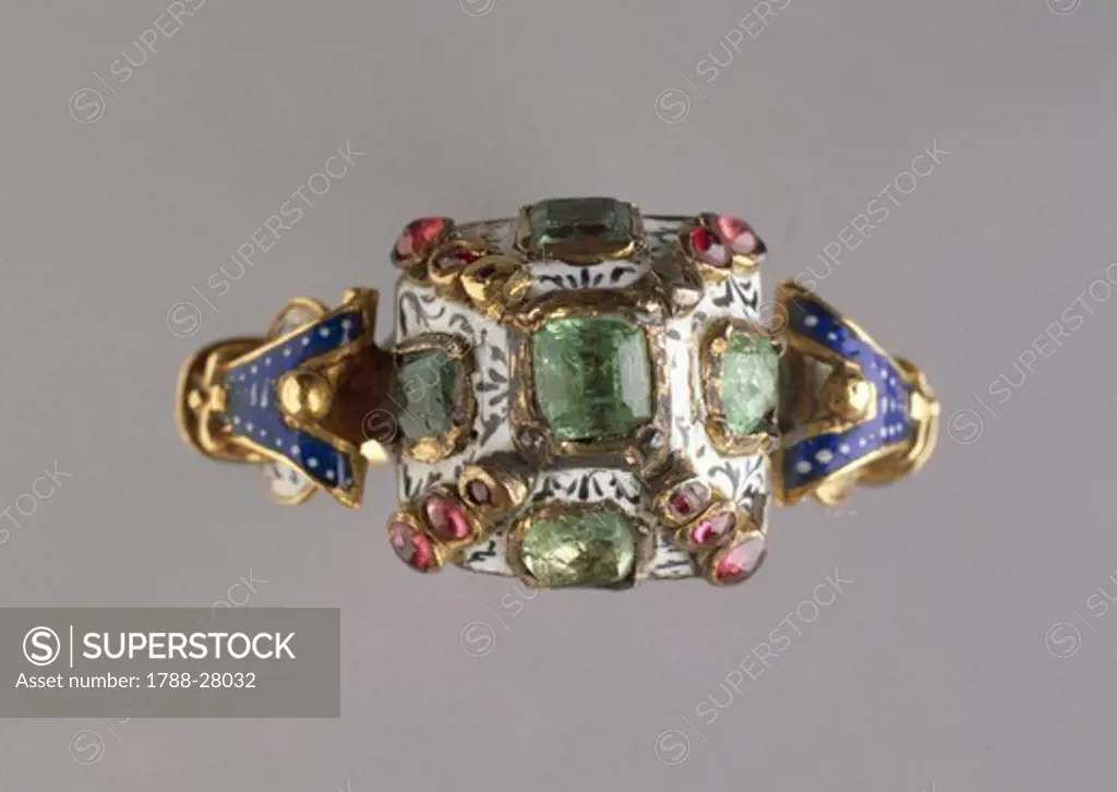 Goldsmith's art, Italy, 16th century. Gold and enamels ring set with emeralds and garnets.