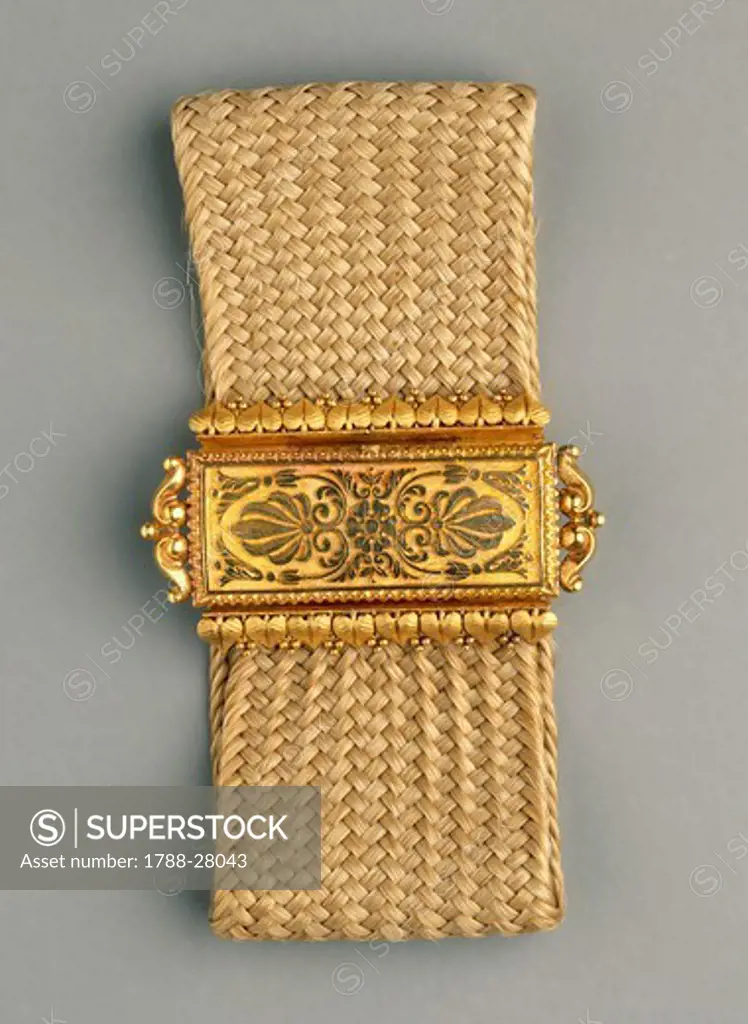 Goldsmith's art, France, 19th century. Gold and woven hair bracelet, around 1812-1826.