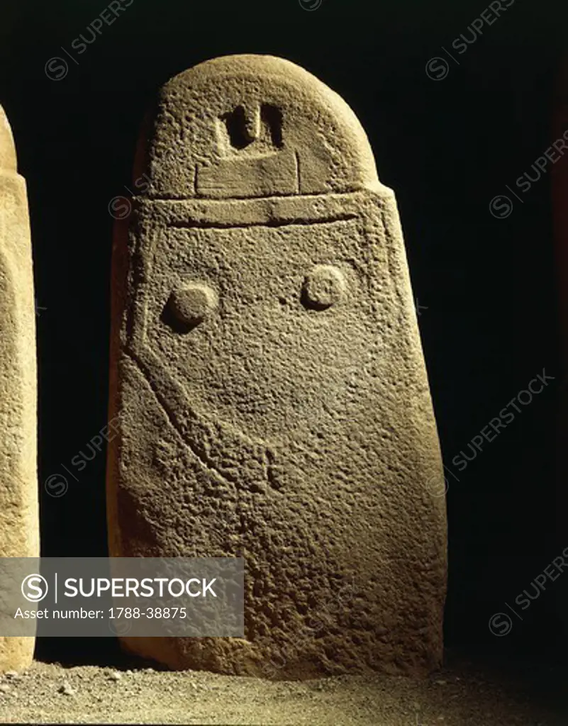 Prehistory, Italy, 3rd millennium b.C. Female anthropomorphic statue-stele, type A, called Pontevecchio VII. From Lunigiana (Liguria-Tuscany Region).
