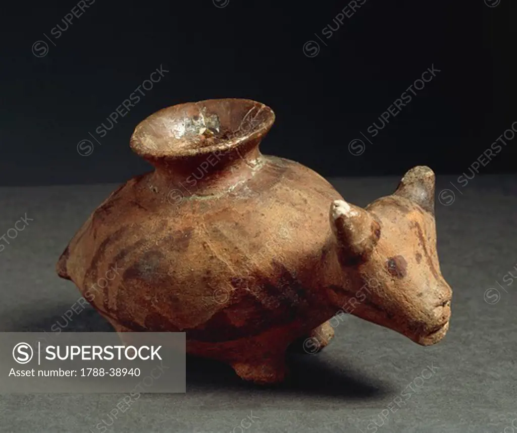 Prehistory, Poland, Bronze Age. Lusatian culture. Zoomorphic ceramic vase.