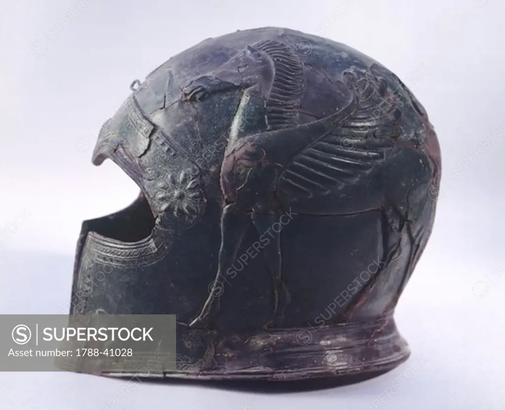 Bronze helmet, Asso (Turkey). Greek Civilization, 7th Century BC.