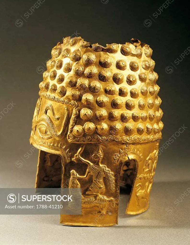 Embossed gold helmet from Poiana Prahova, Romania. Jewellery. Geto-Dacian Civilization, 5th Century BC.