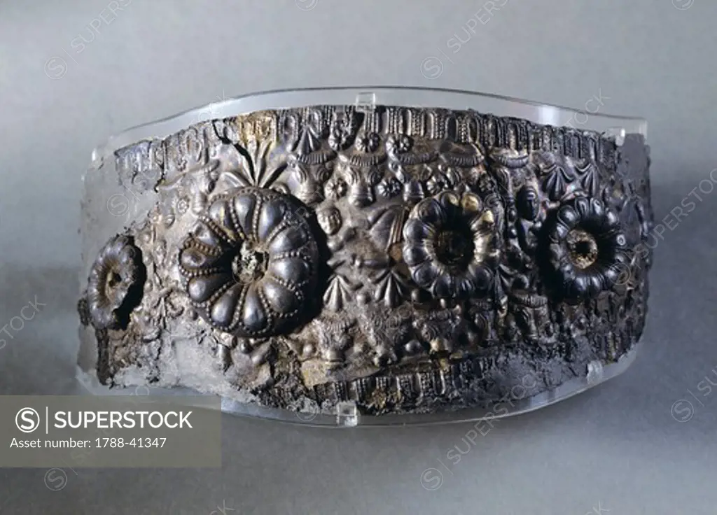 Embossed silver tiara, Italy. Goldsmith art. Greek civilization, Magna Graecia.