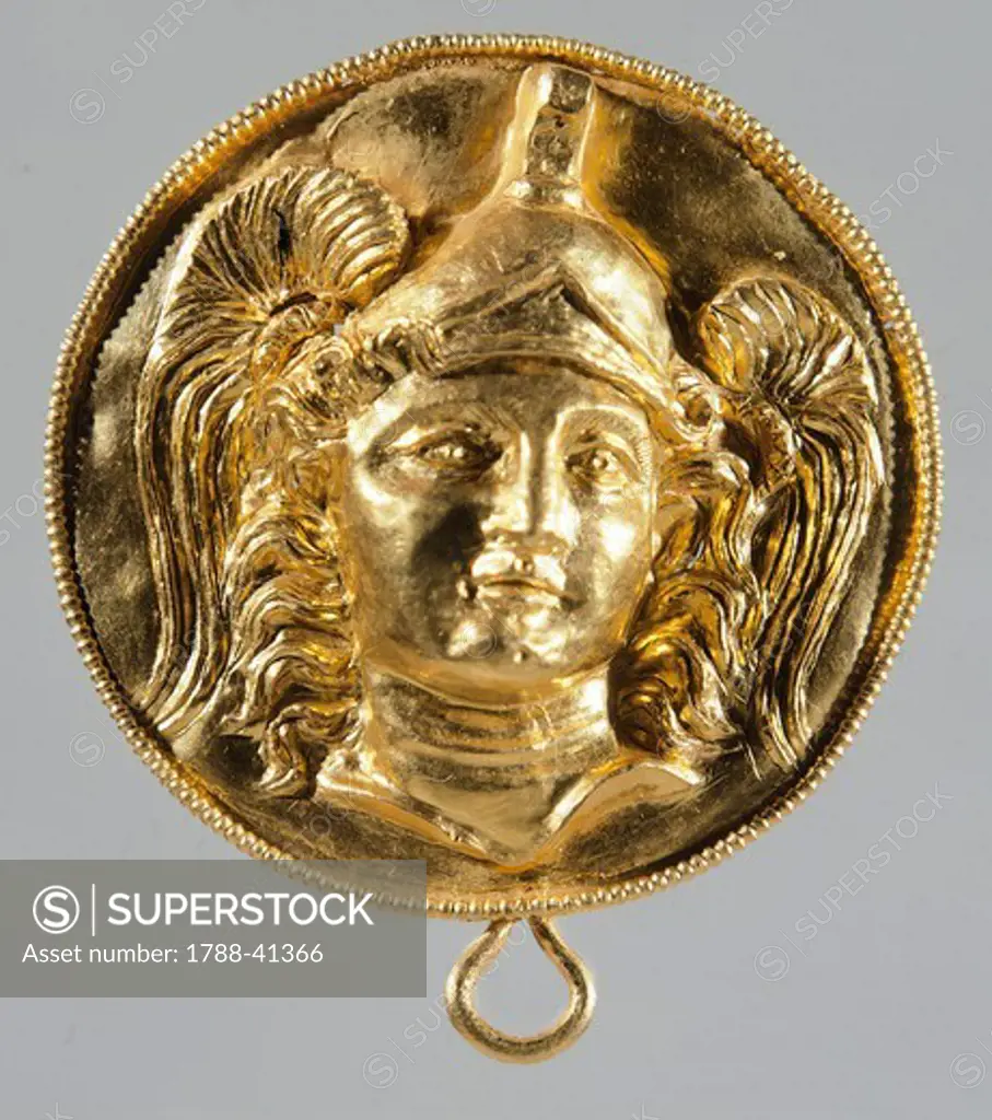Gold medallion from Volos (Greece). Goldsmith art, Greek Civilization, 10th Century BC.