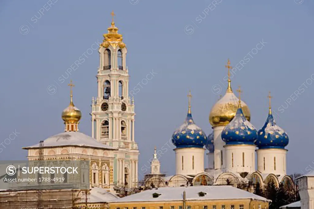 Russia, Sergiyev Posad, Trinity Monastery of St Sergius (Troitse-Sergiyeva Lavra), Dormition Cathedral and bell tower