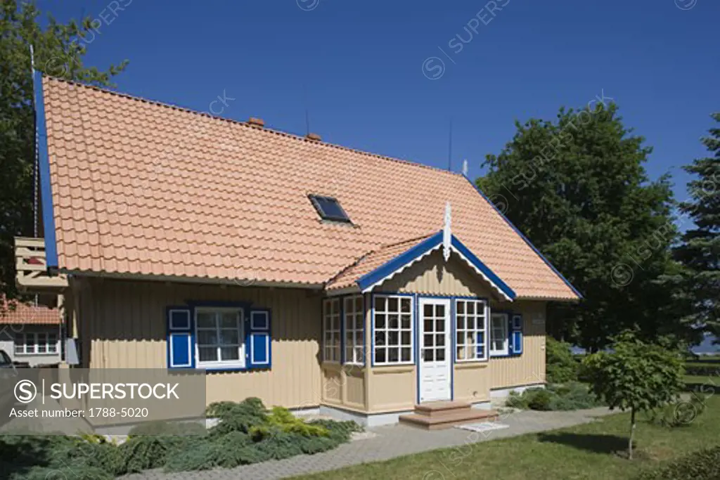 Lithuania, Klaipeda County, Curonian Spit, Nida, typical house