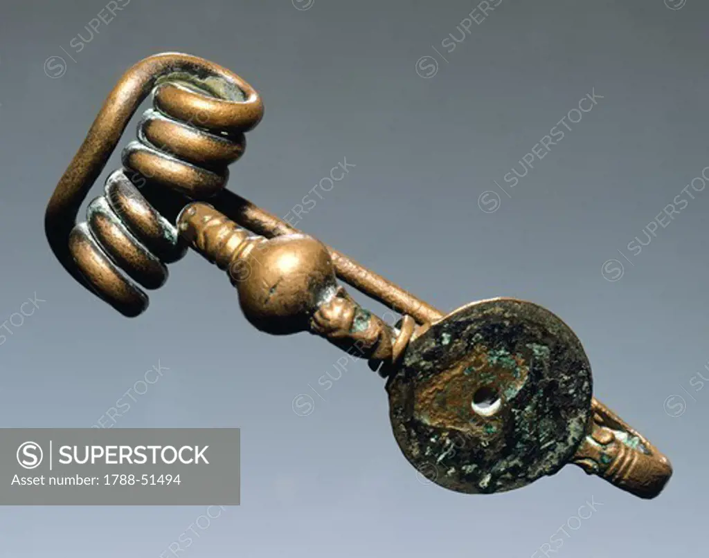 Bronze fibula, Italy. Paleoveneti Civilization.