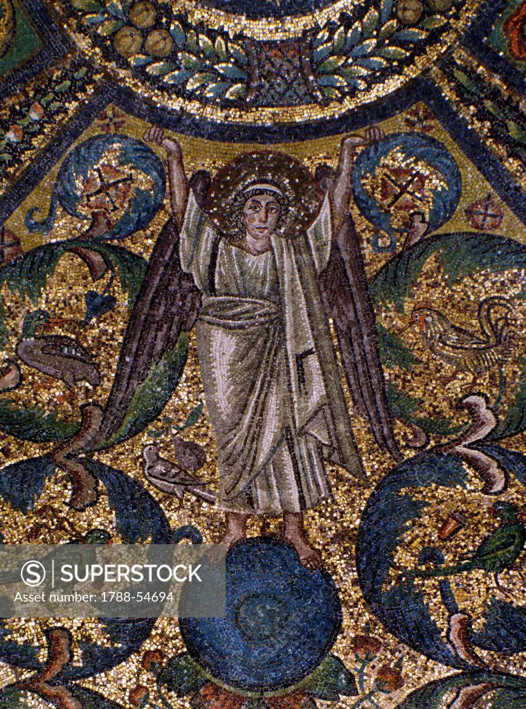 Angel figure and nature motifs, detail from the clipeo of the Mystic Lamb being supported by four angels, mosaic, groin vault of the presbytery, Basilica of San Vitale (UNESCO World Heritage List, 1996), Ravenna, Emilia-Romagna. Italy, 6th century.