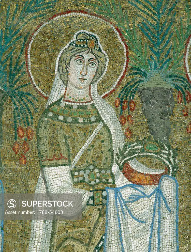 St Justina, detail from the Holy Virgins Procession, mosaic, north wall, lower level, Basilica of Sant'Apollinare Nuovo (UNESCO World Heritage List, 1996), Ravenna, Emilia-Romagna. Italy, 6th century.