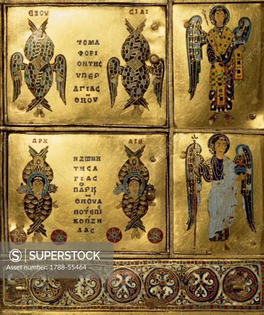 Detail from the back of a reliquary of the True Cross, covered in gold, cloisonne enamel and precious stones. Byzantine goldsmith, 10th century.