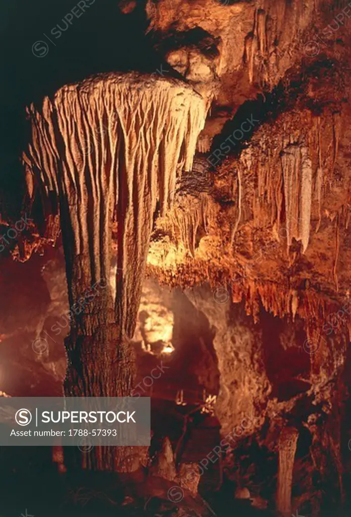 Stalactites, Rancho nuevo caves near San Cristobal de las Casas, State of Chiapas, Mexico.