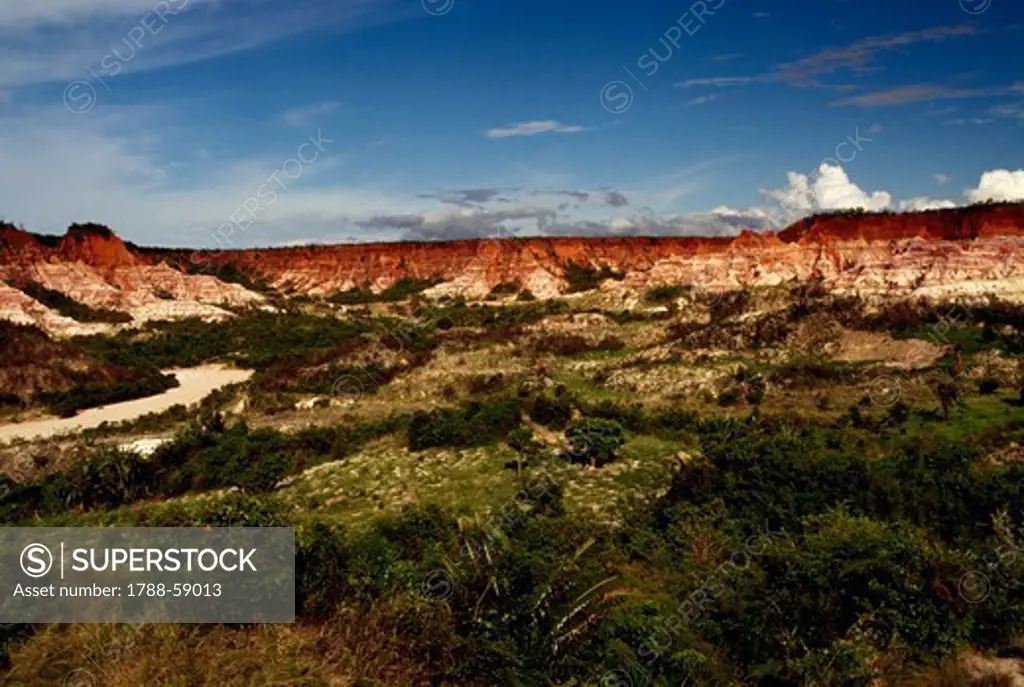 The Red Cirque, formed throough the erosion of basaltic rocks by water, Mahajanga Province (Majunga), Madagascar.