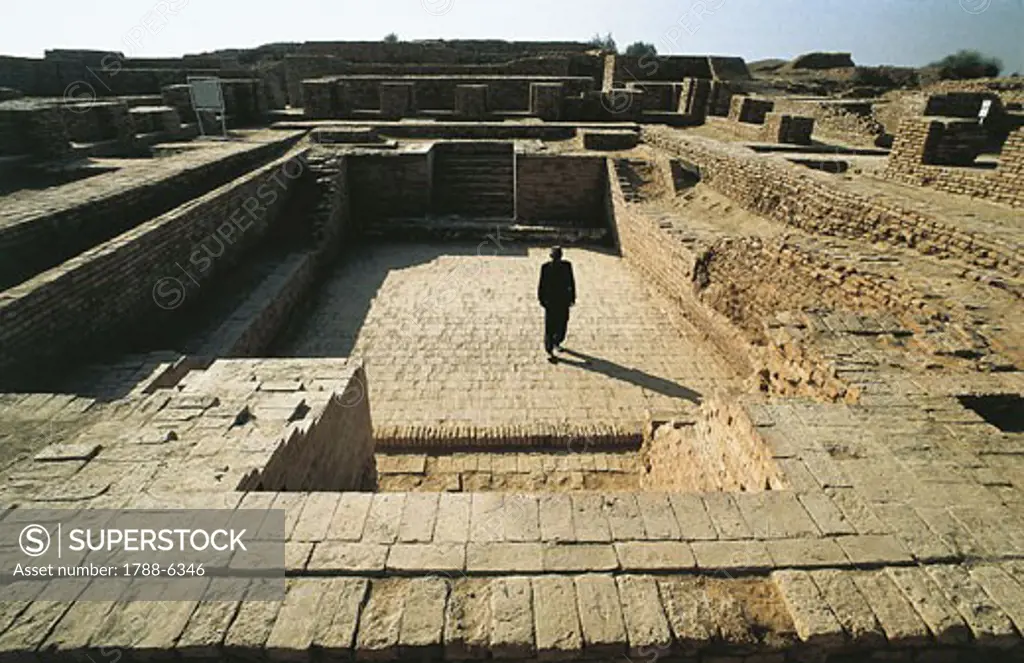 Pakistan - Indus Civilization - 3rd millenium b.C. - Mohenjo-Daro - Big pool