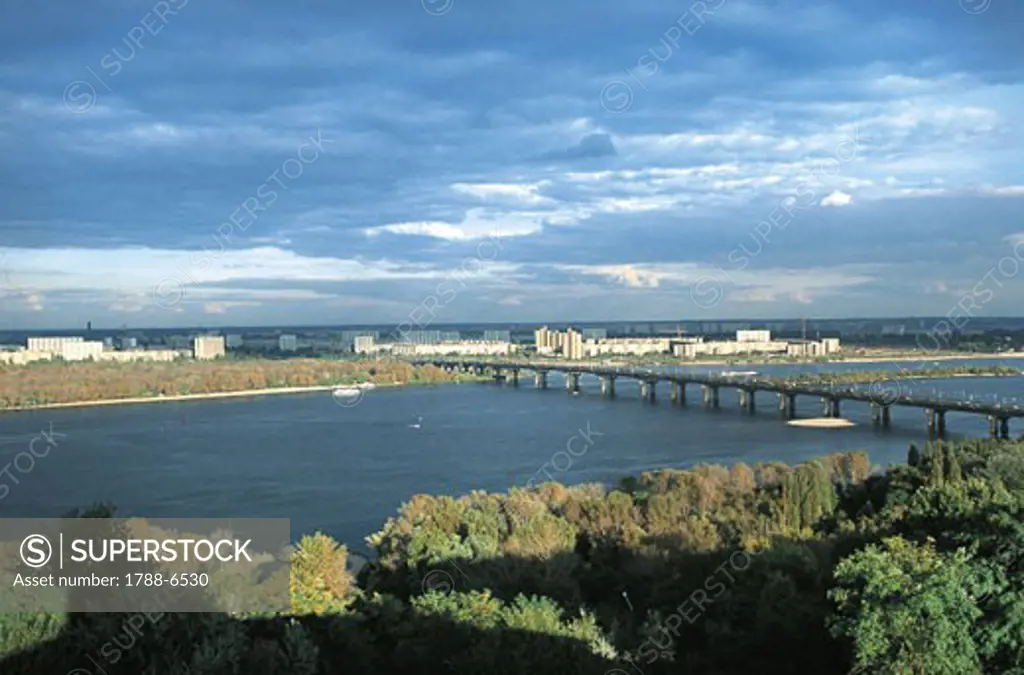 Ukraine - Kiev (Kijev) - Paton Bridge on the Dnepr River
