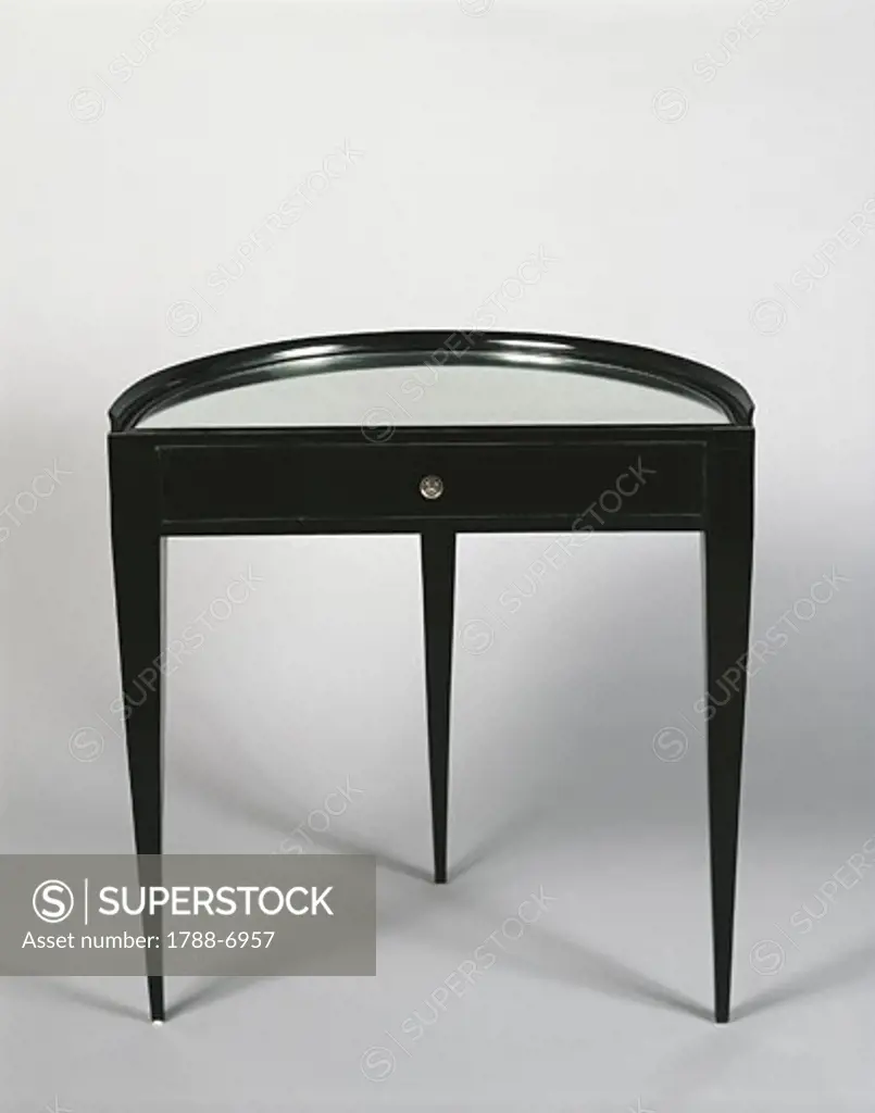 Close-up of a semicircular console table with mirrored surface, Italy