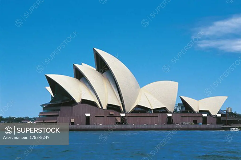 Opera house at the waterfront, Sydney Opera House, Sydney, New South Wales, Australia